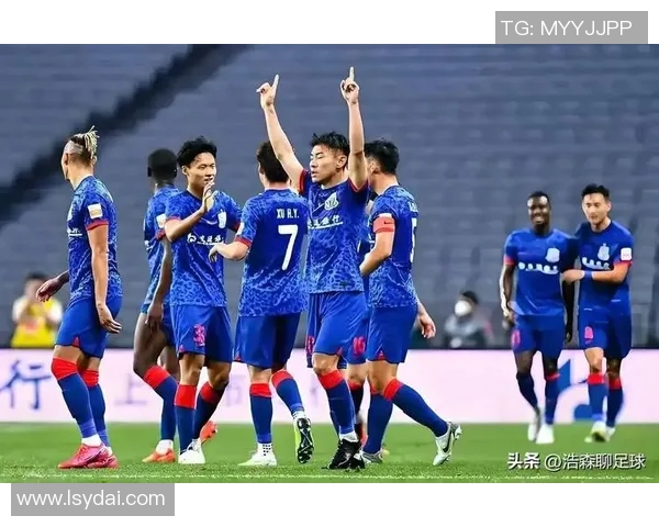 上海申花迎战喷气机全力争胜展现球队实力与激情